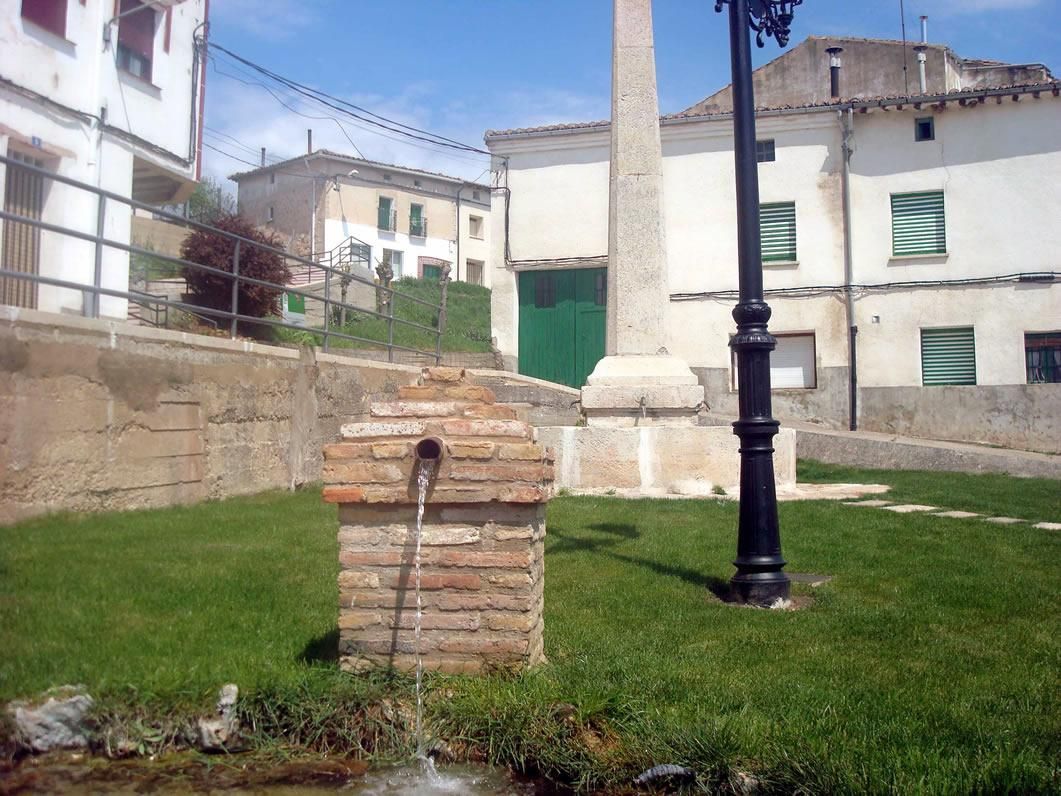 La Fuente Principal y el Obelisco
