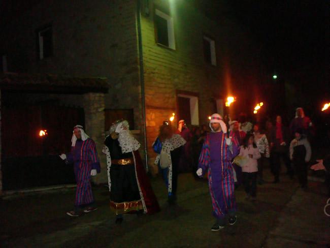 Los Reyes Magos de Oriente llegan a Busto