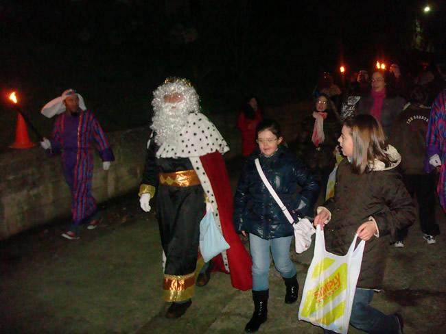 Los Reyes Magos de Oriente llegan a Busto