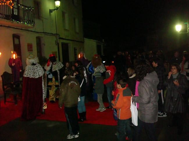 Los Reyes Magos de Oriente llegan a Busto