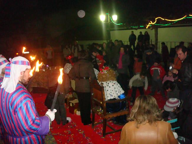 Los Reyes Magos de Oriente llegan a Busto