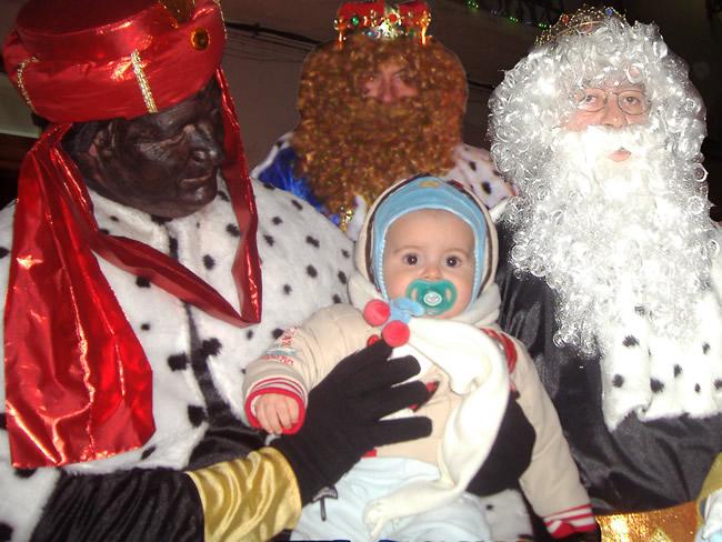 Los Reyes Magos de Oriente llegan a Busto